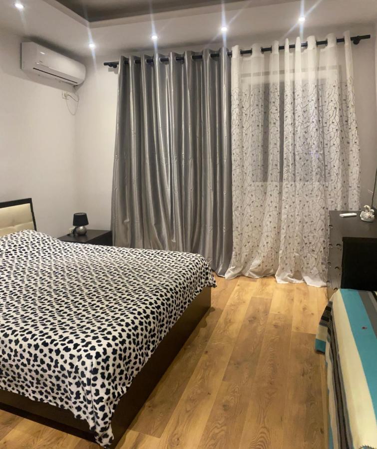 Holiday home 2-beds Garden Parking 100m To Durres